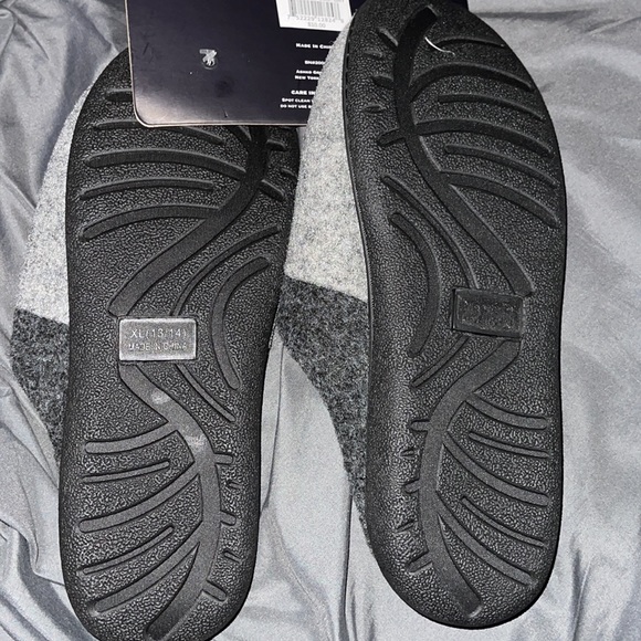 Slippers - Picture 2 of 2